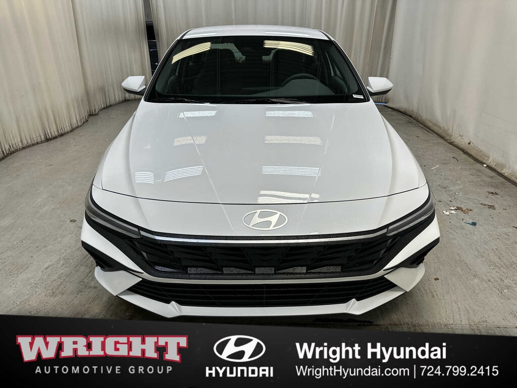 New 2025 Hyundai Elantra Hybrid Blue Sedan