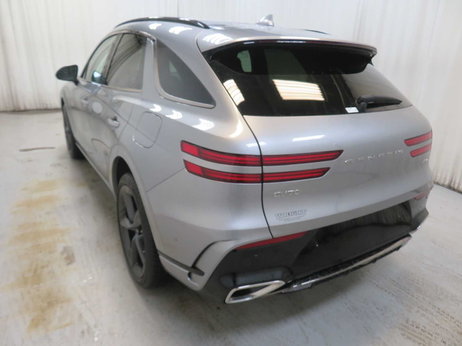 2026 Genesis GV70 2.5T Sport Prestige photo 4