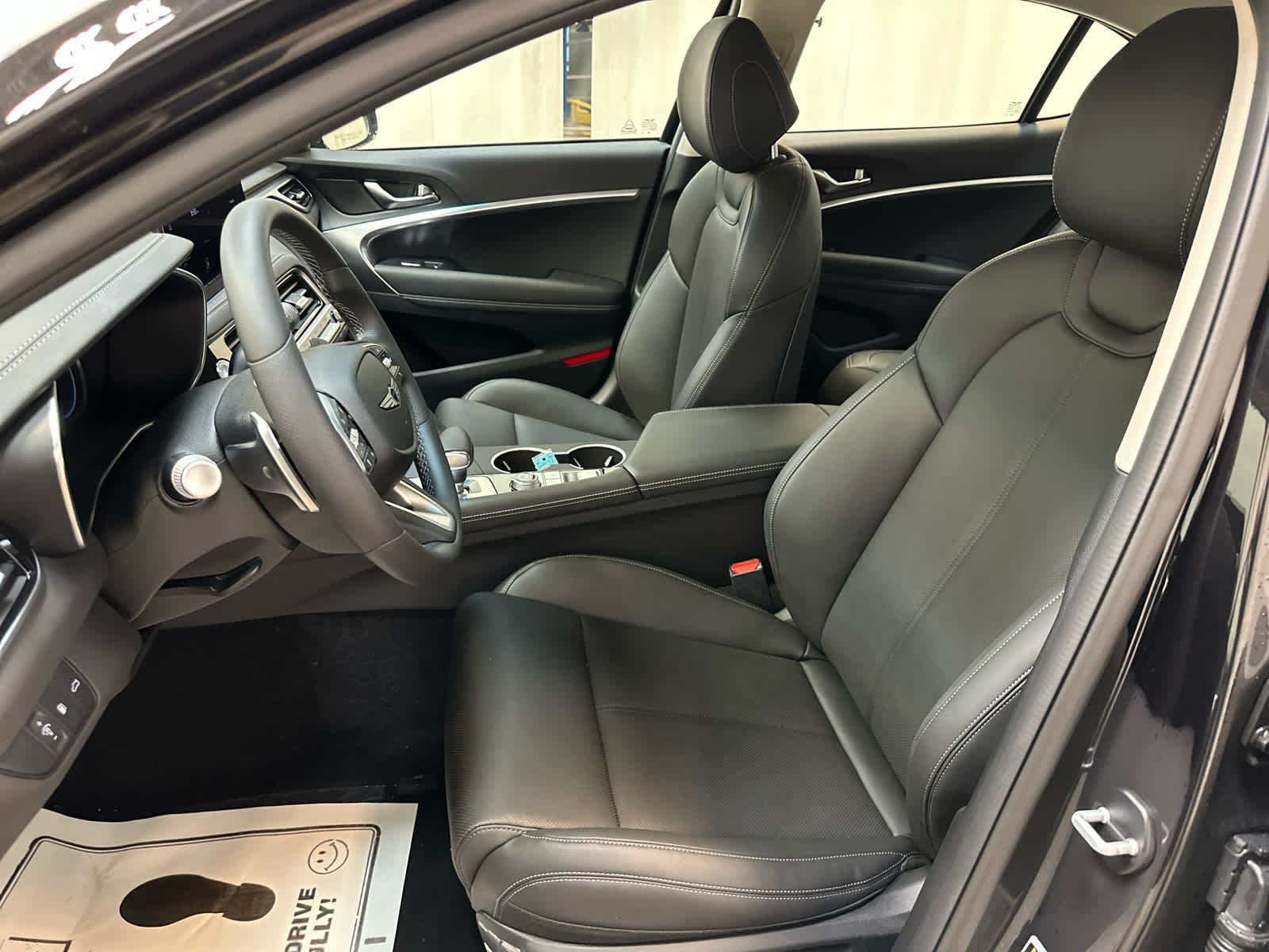 2025 GENESIS G70 Standard - Photo 12