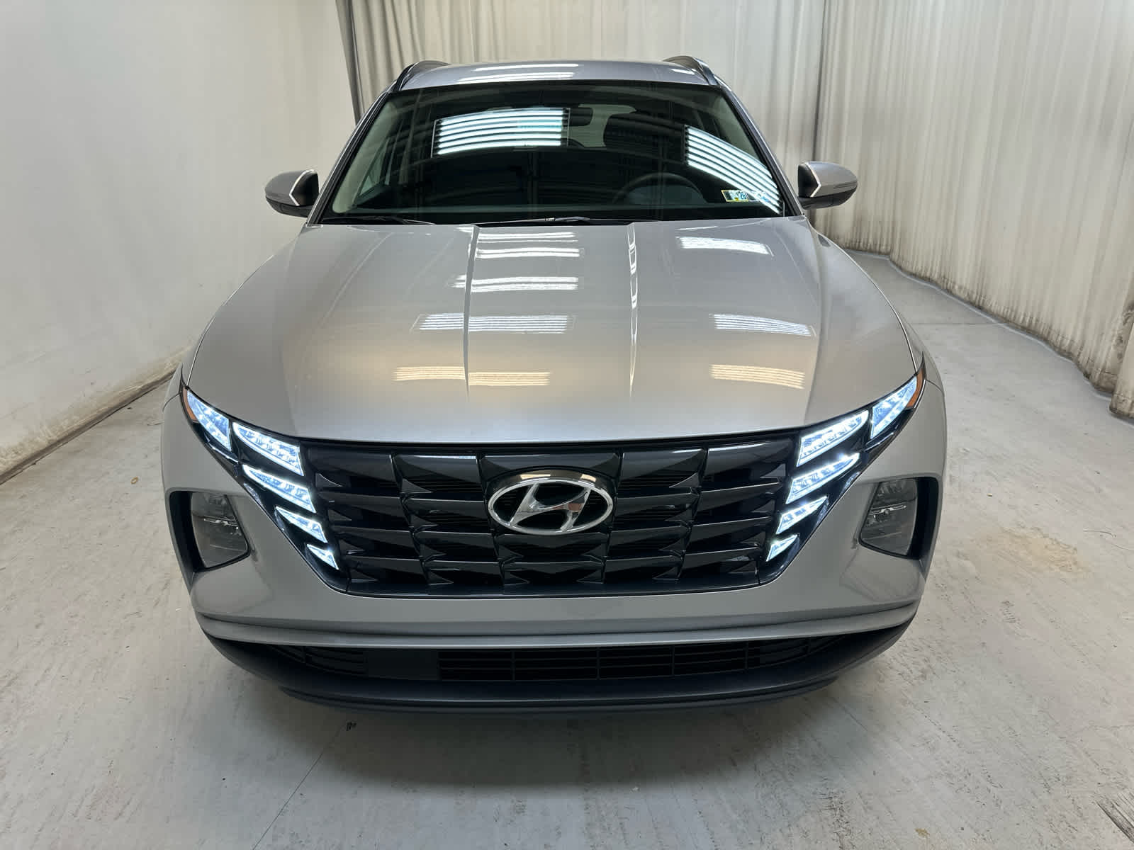 2022 Hyundai Tucson SEL photo 2