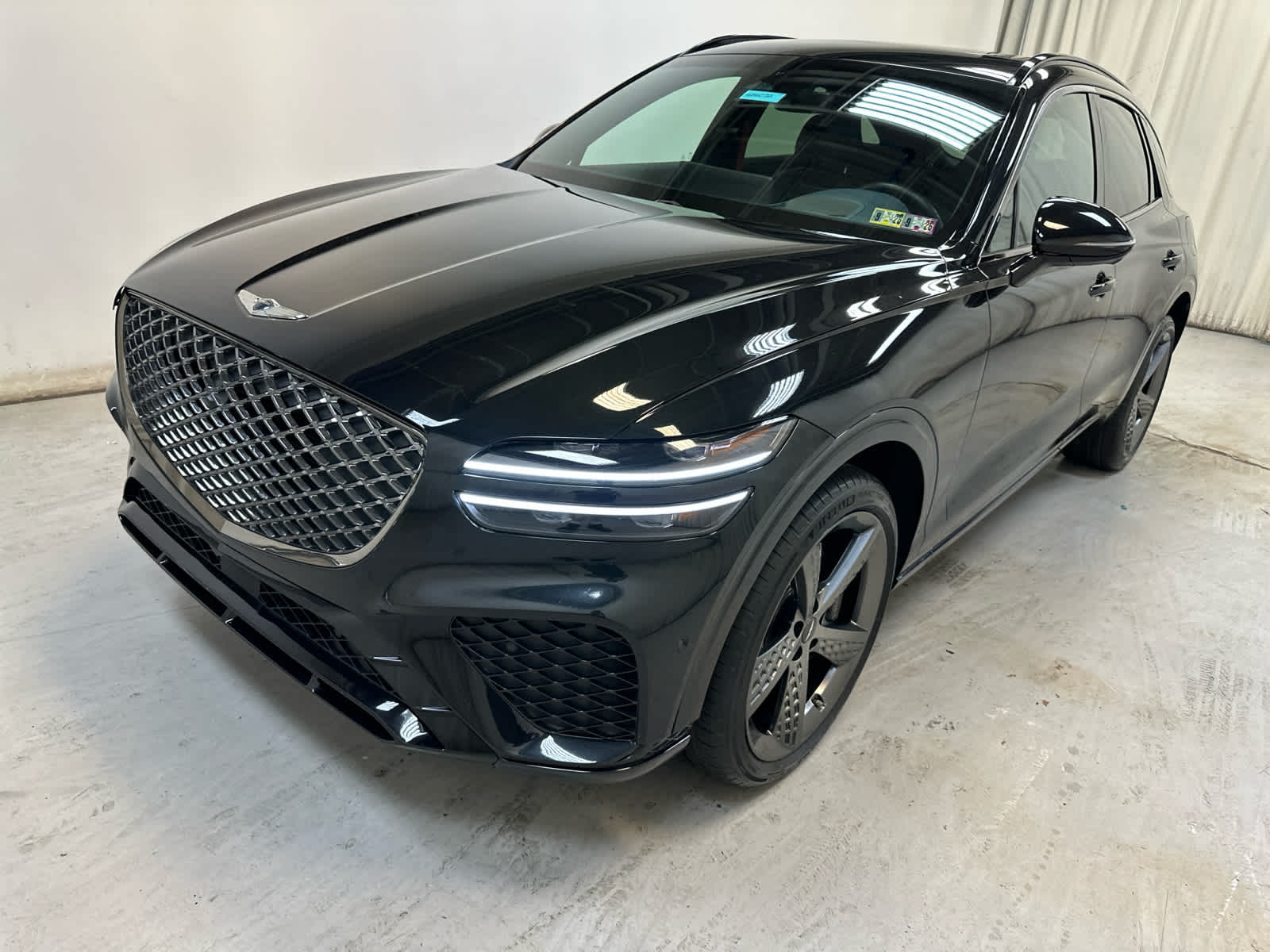 2023 Genesis GV70 3.5T Sport photo 3