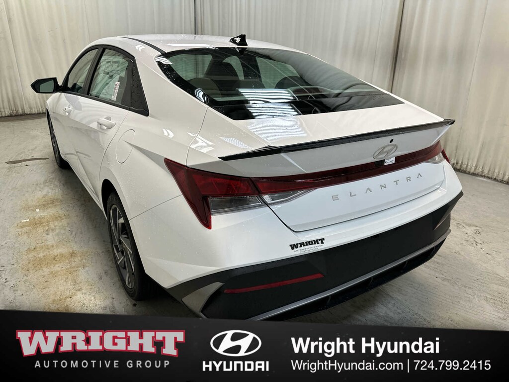 New 2025 Hyundai Elantra SEL Sport Sedan