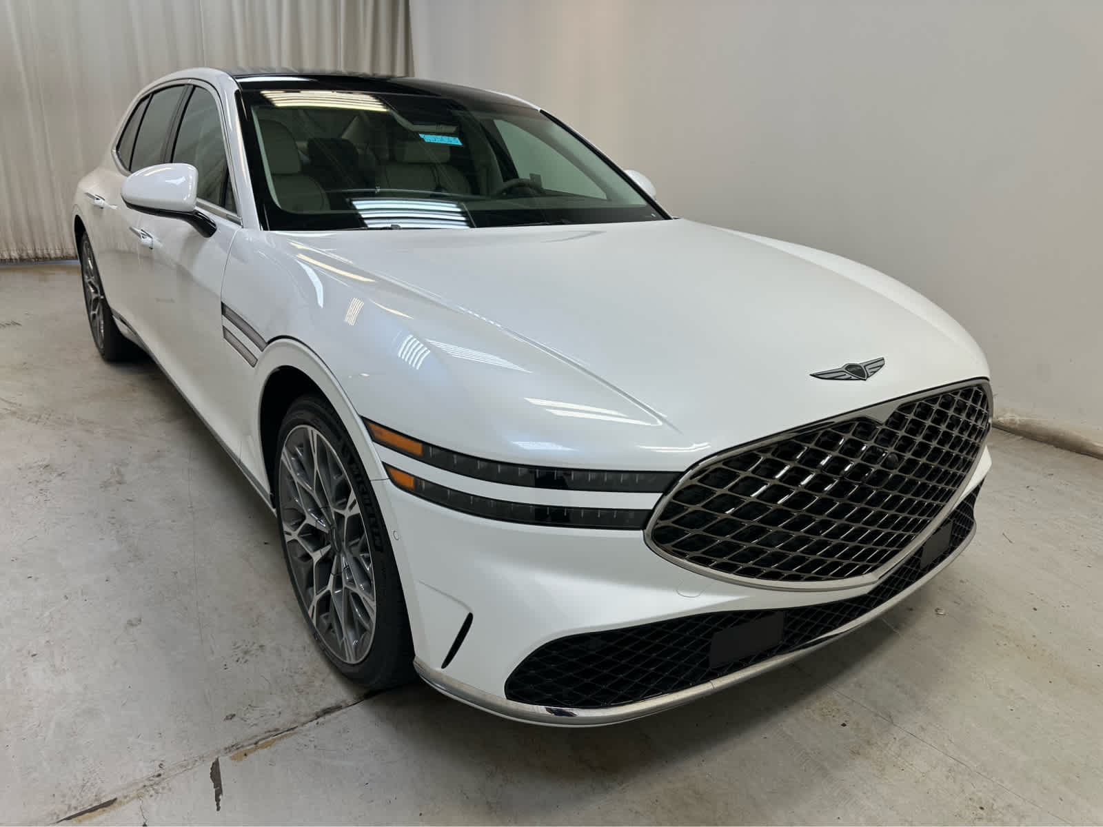 2025 Genesis G90 Sedan 