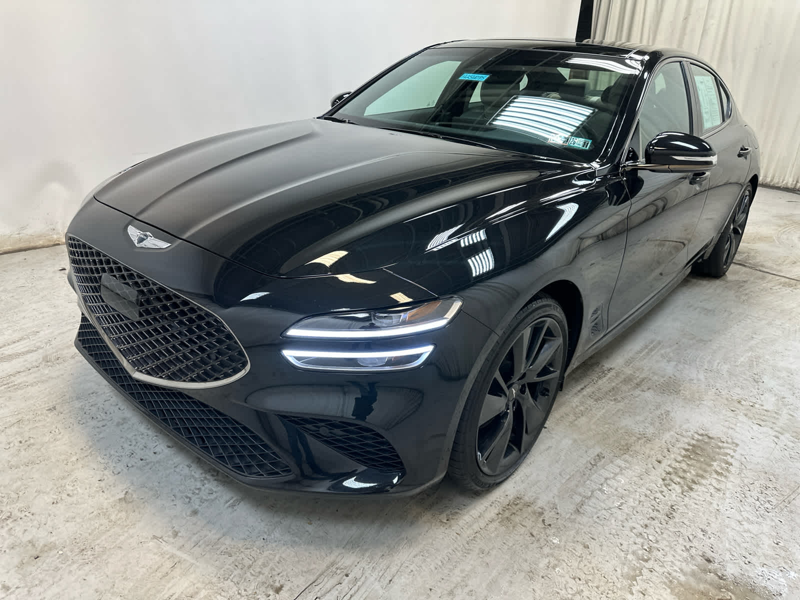 2023 Genesis G70 2.0T photo 3