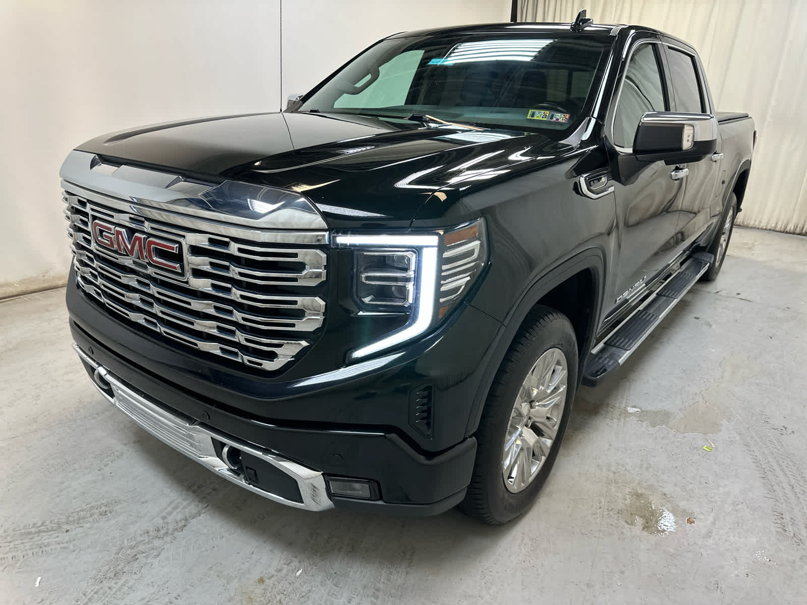 2022 Gmc Sierra 1500 Denali photo 2