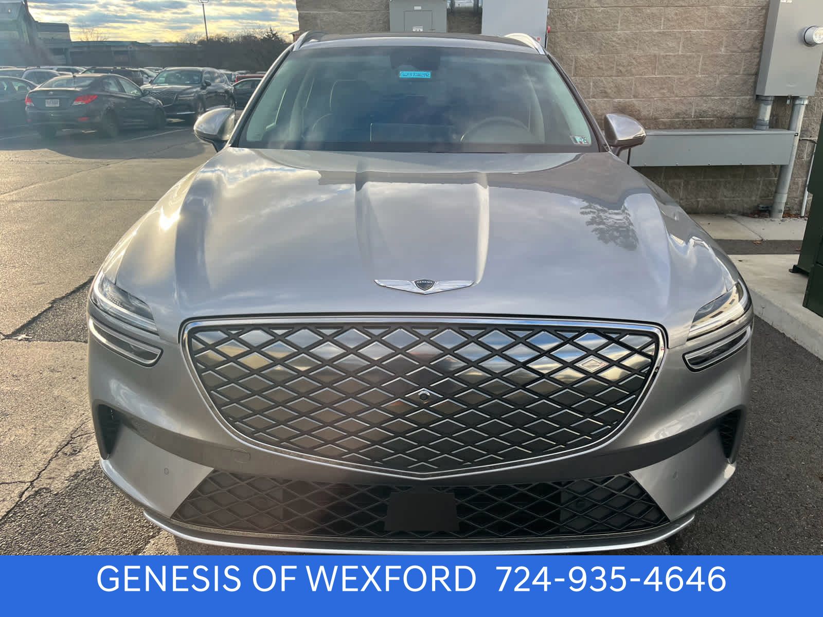 2023 Genesis Electrified GV70 Base