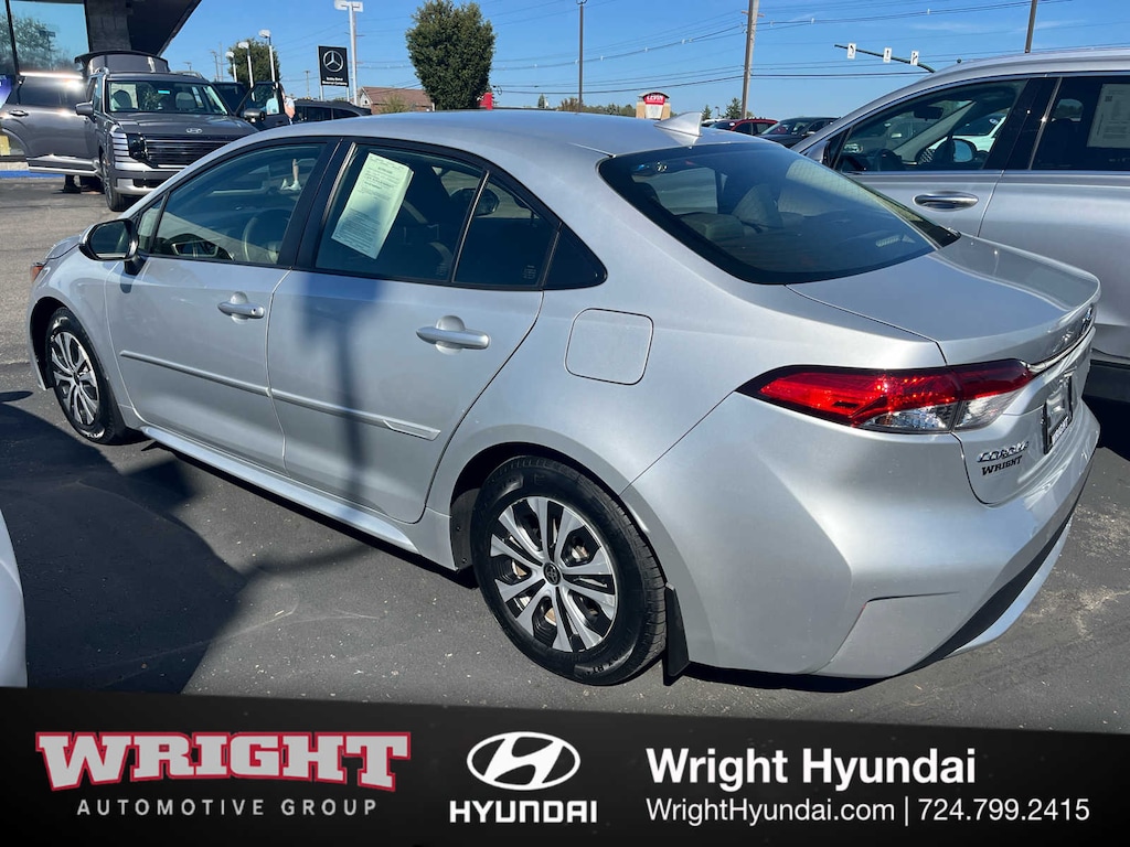 Used 2022 Toyota Corolla Hybrid LE Sedan