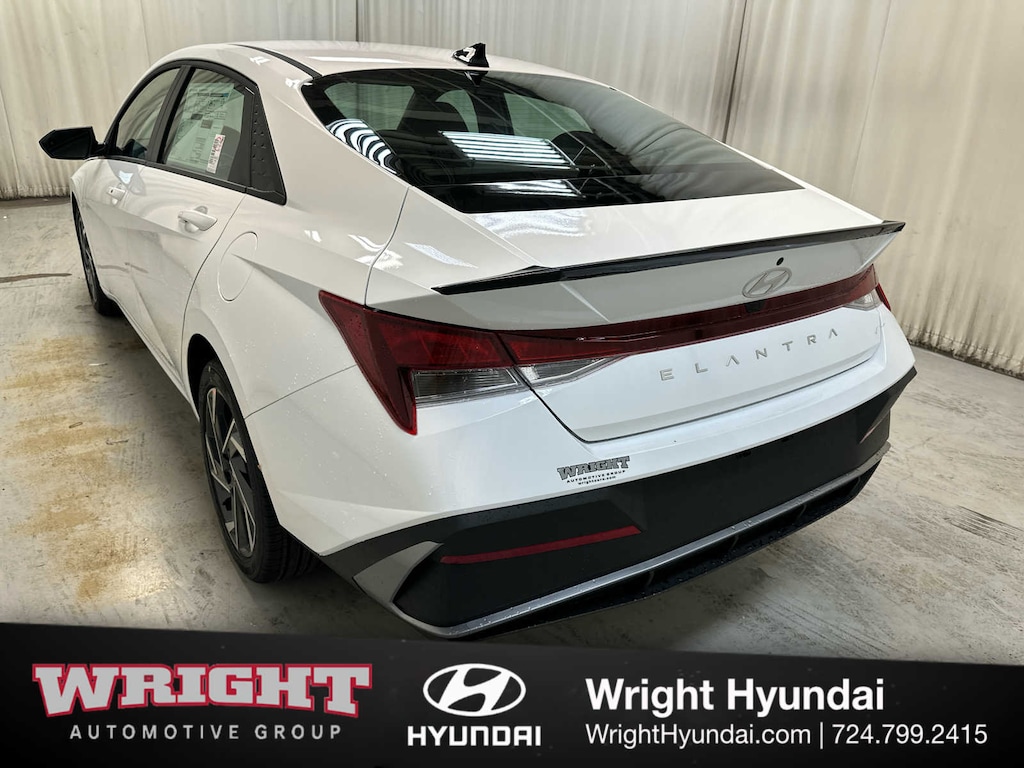 New 2025 Hyundai Elantra SEL Sport Sedan