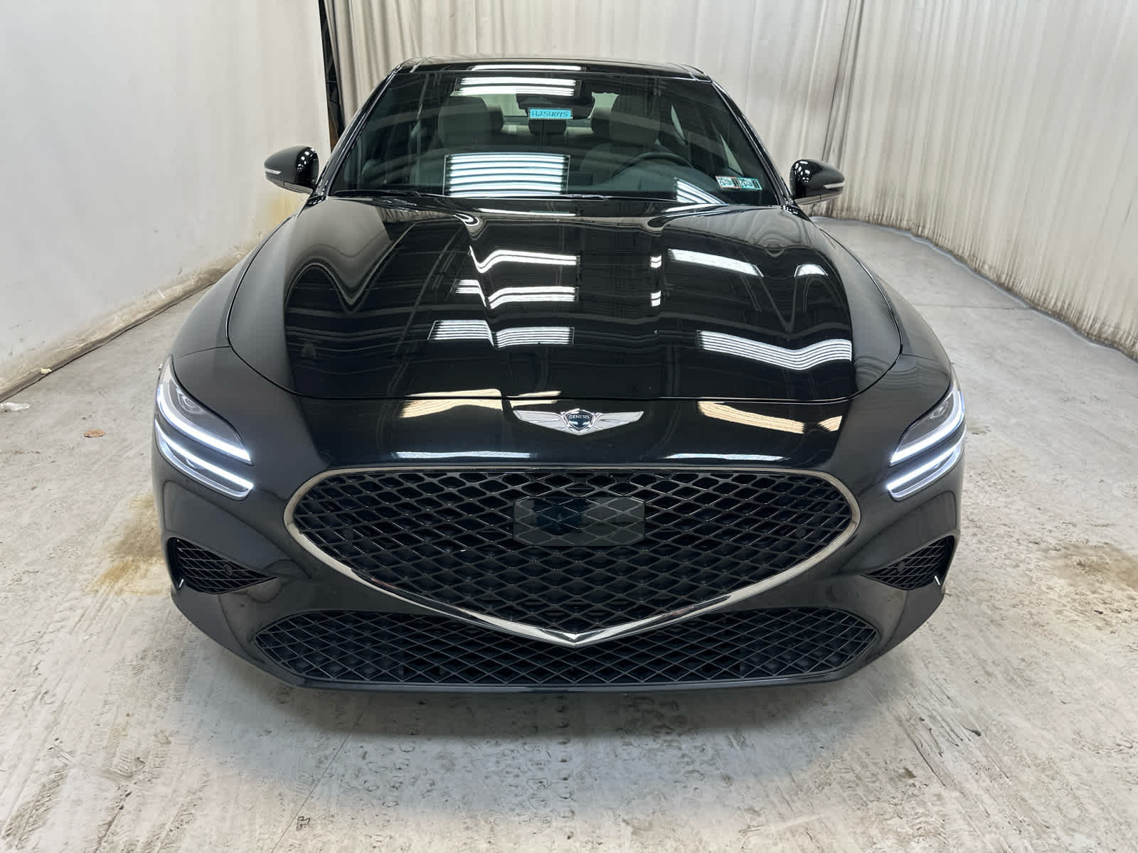 2023 Genesis G70 2.0T photo 2