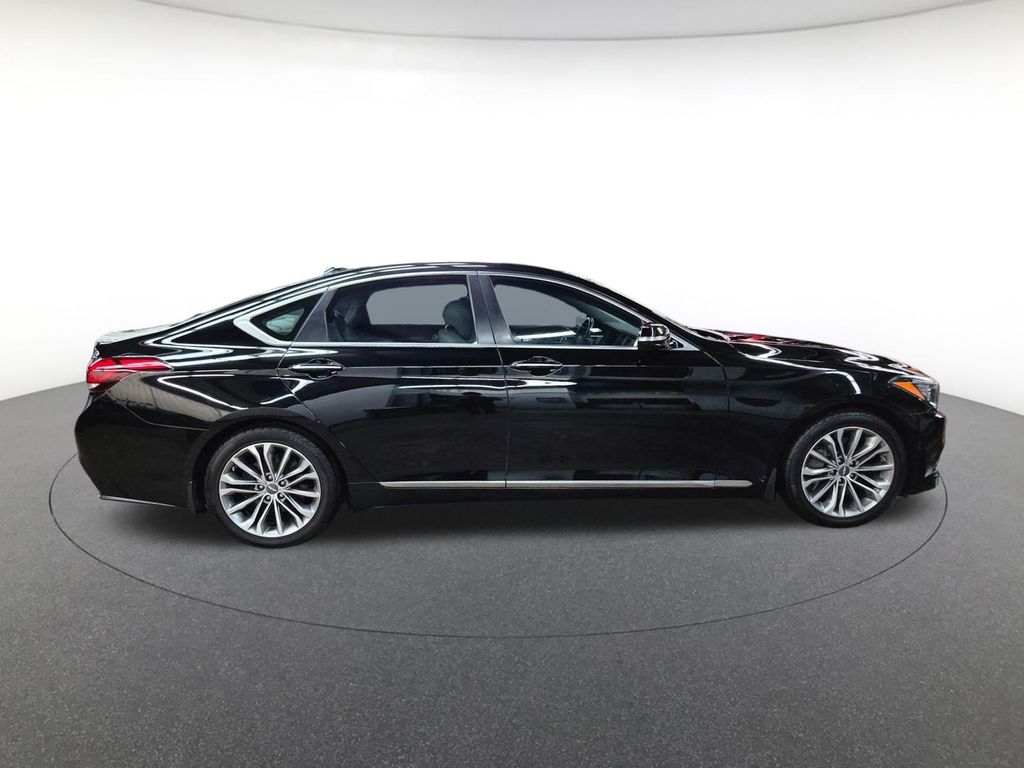 2017 Genesis G80 3.8 photo 3