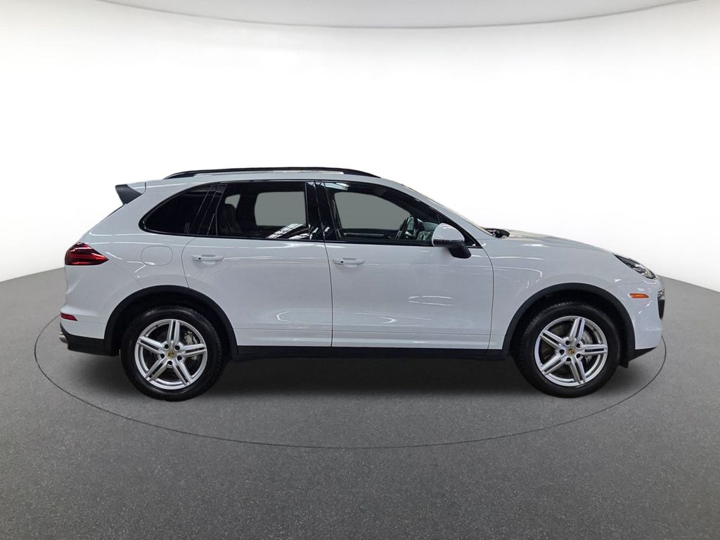 2018 Porsche Cayenne S photo 4
