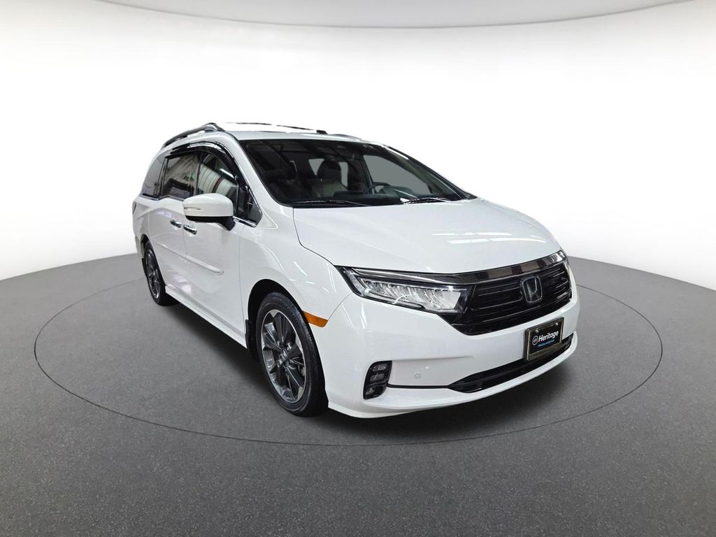 2023 Honda Odyssey Elite photo 3