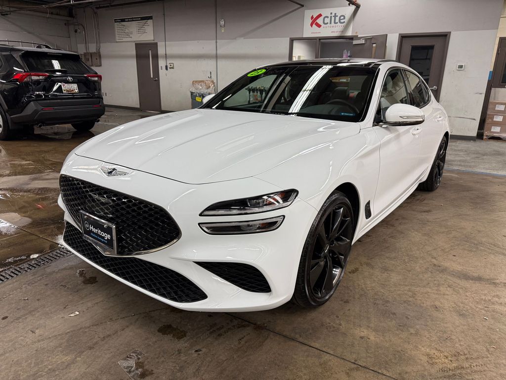 2023 GENESIS G70 Standard's photo