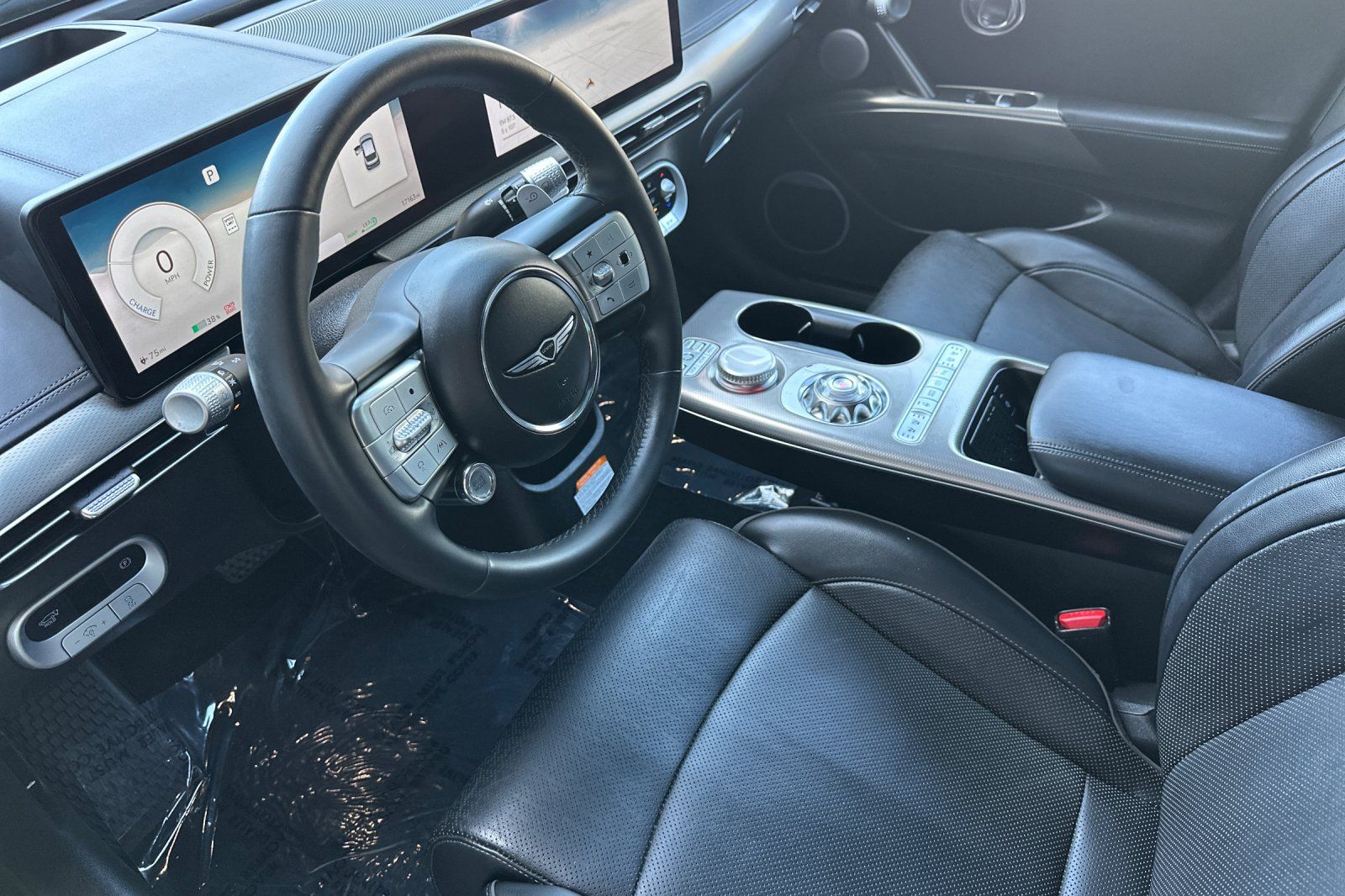 2023 GENESIS GV60 Advanced - Photo 13