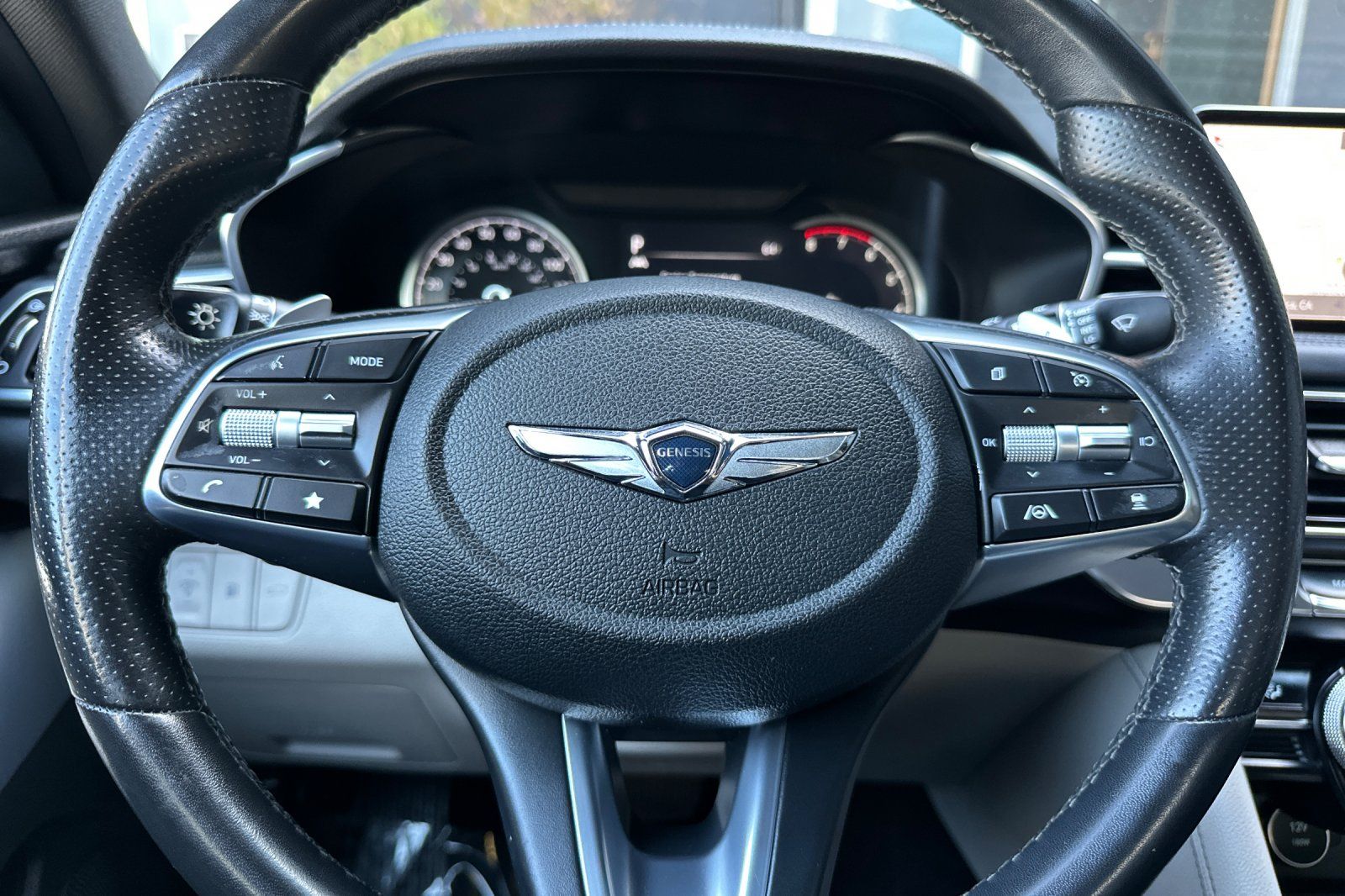 2022 GENESIS G70 Standard - Photo 27