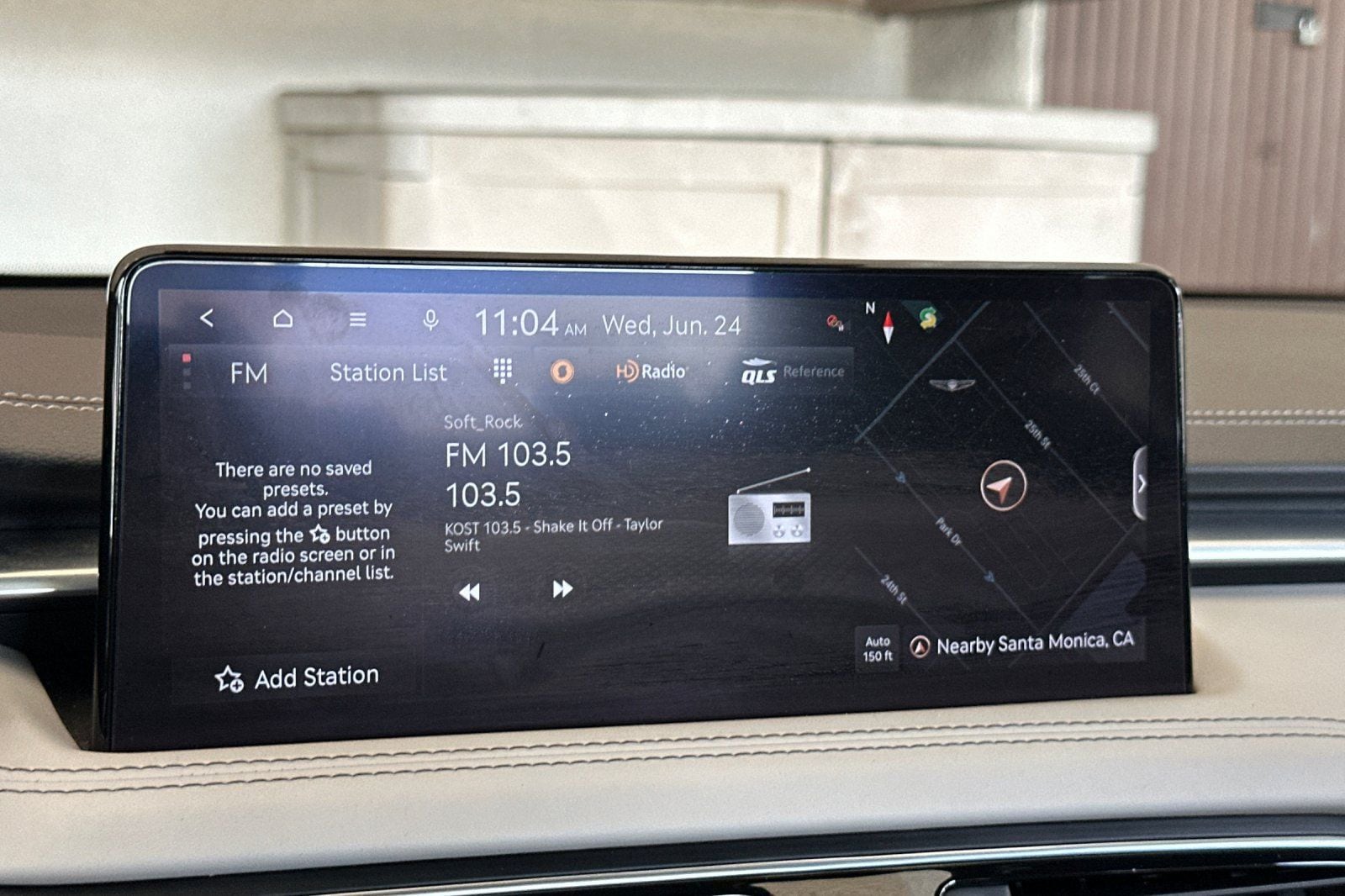 2023 GENESIS G70 Standard - Photo 22