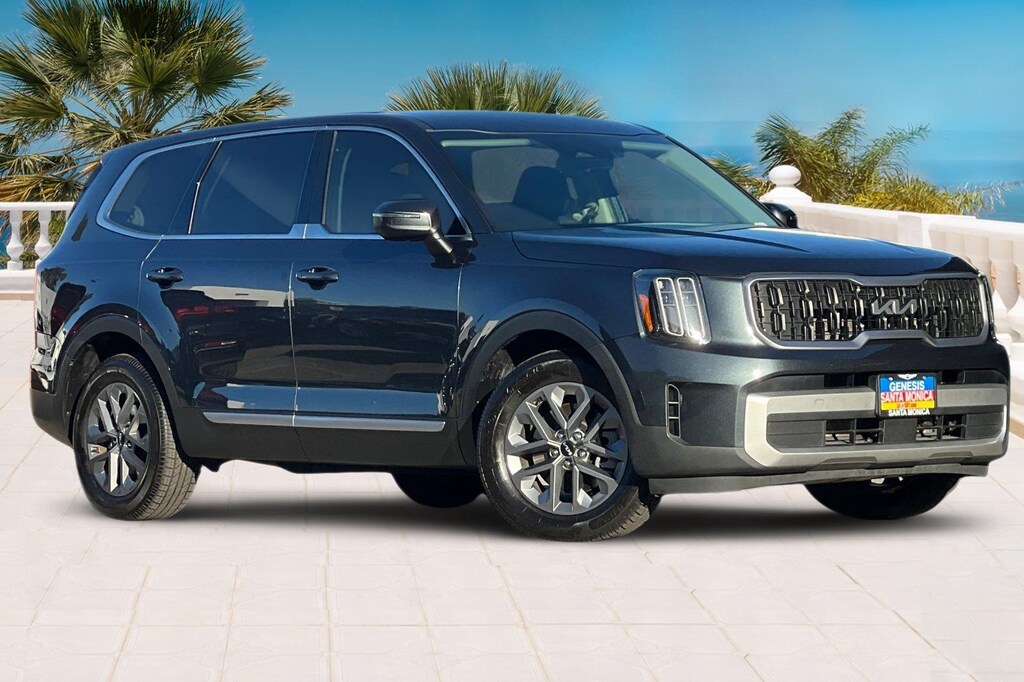 Used 2023 Kia Telluride LX SUV