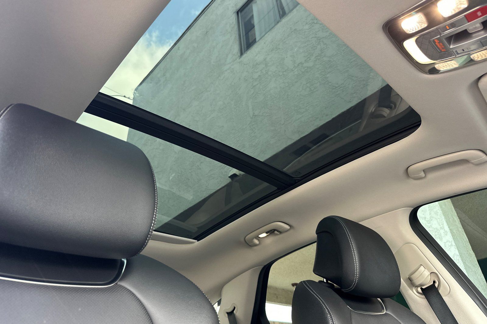 2023 GENESIS GV70 Standard - Photo 22
