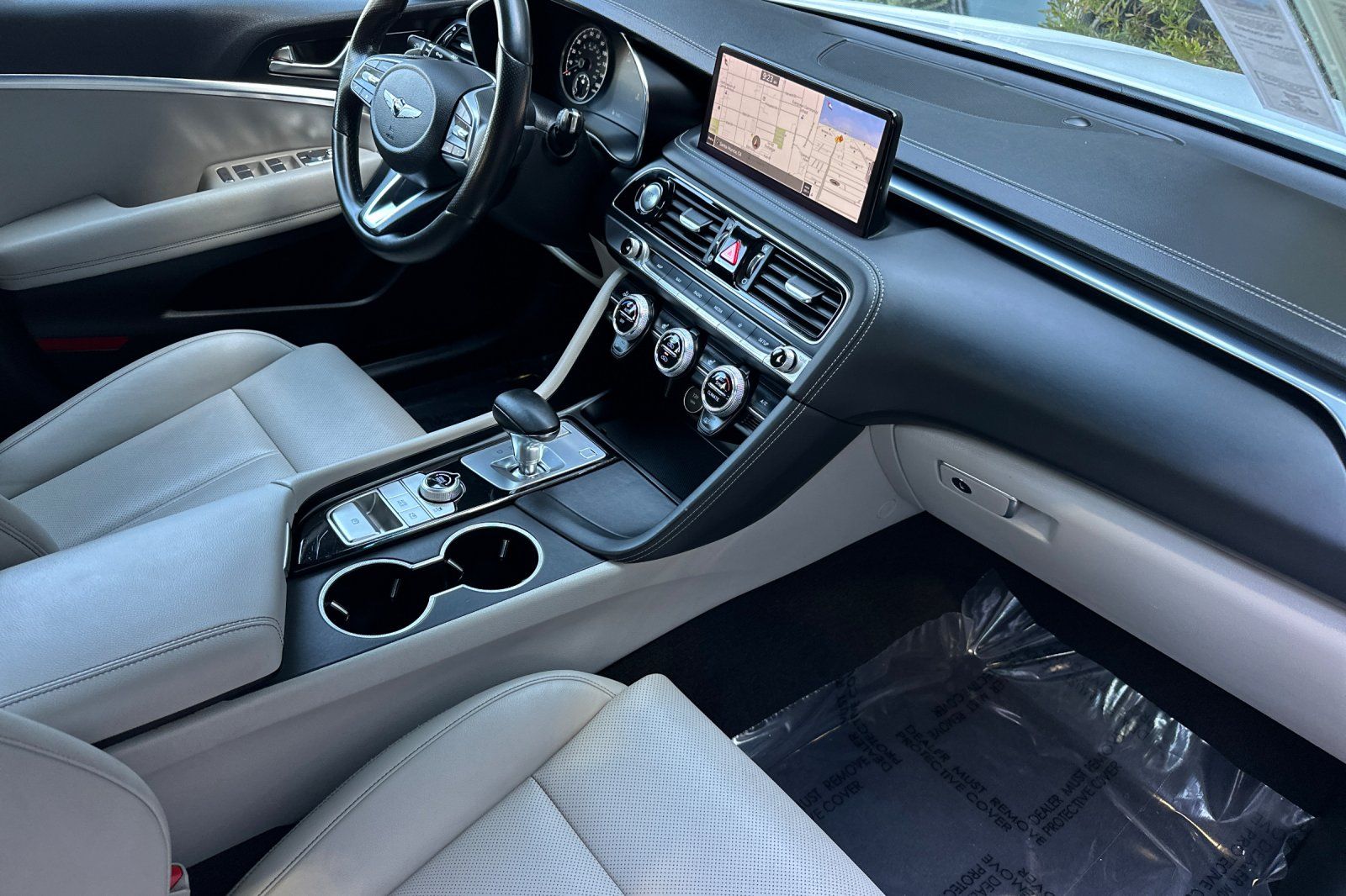 2022 GENESIS G70 Standard - Photo 17