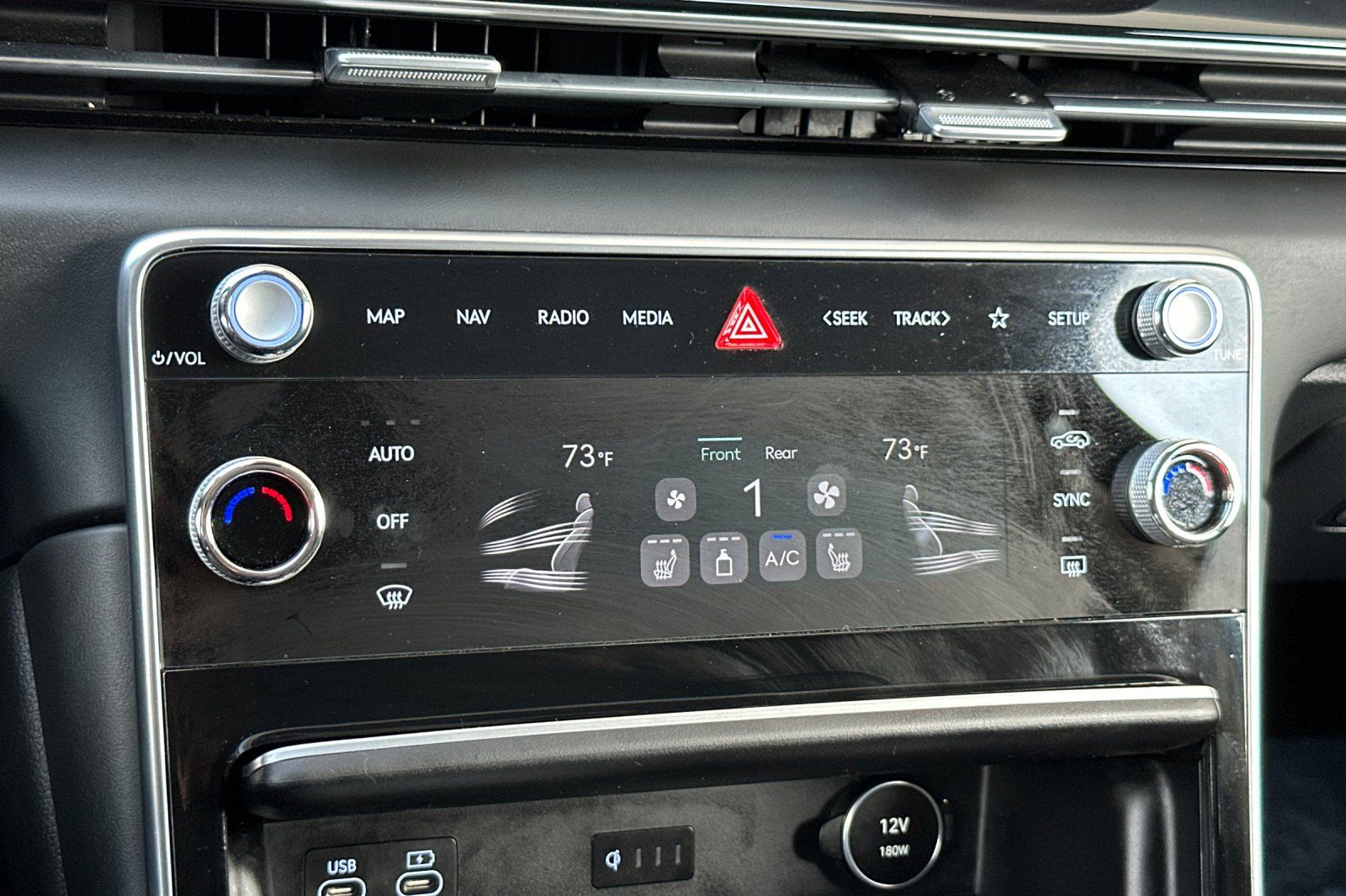 2025 GENESIS GV80 Standard - Photo 26