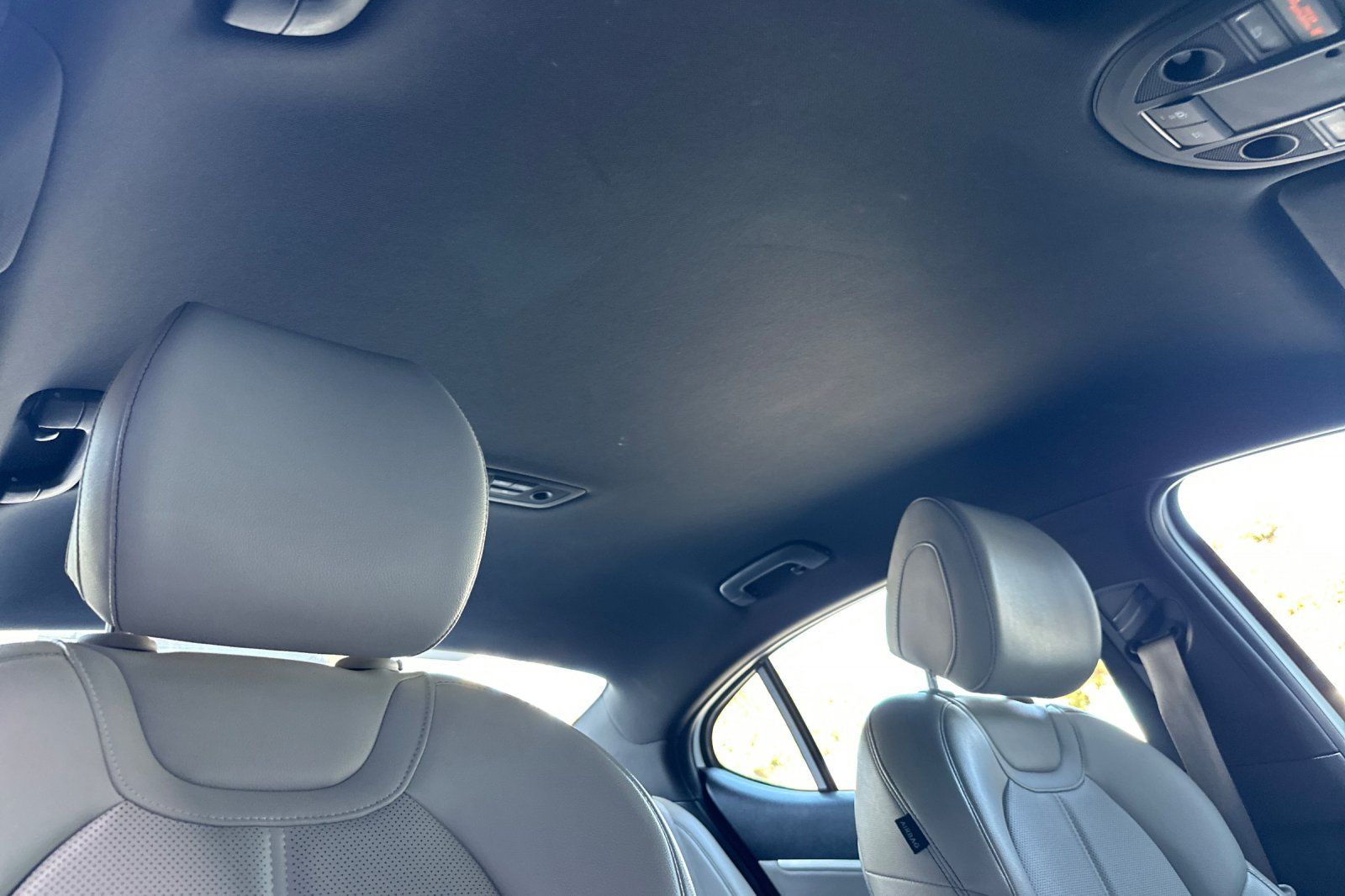 2022 GENESIS G70 Standard - Photo 20
