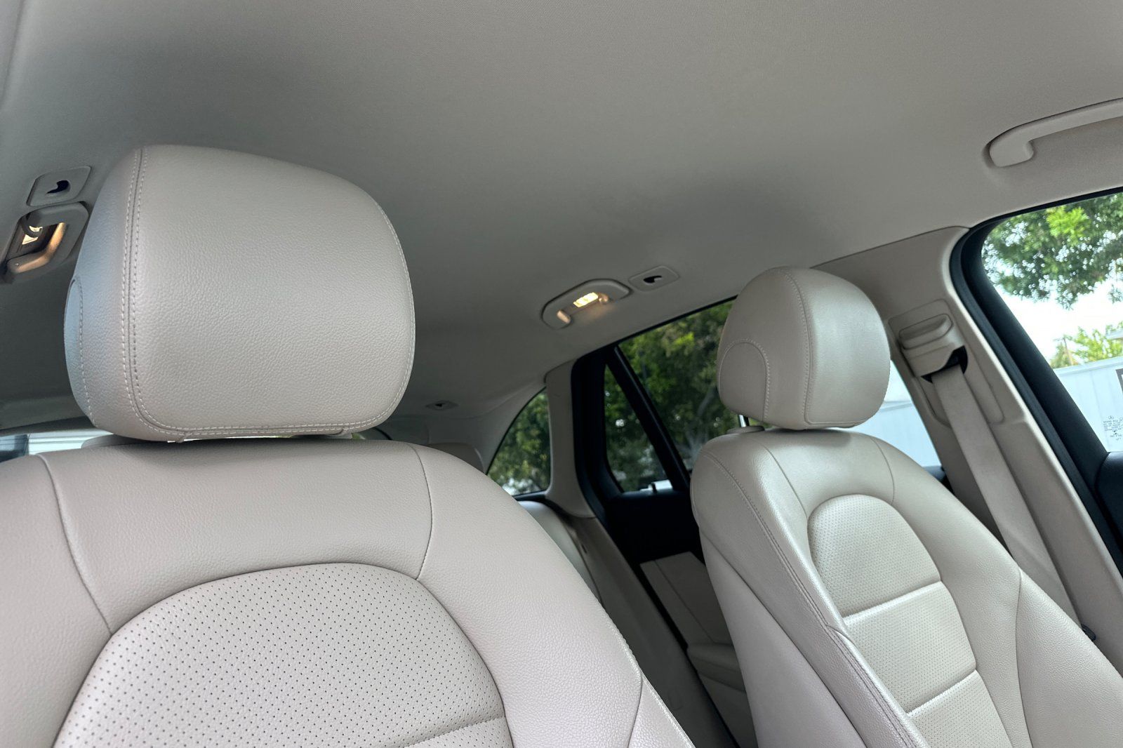 2021 Mercedes-Benz GLC GLC300 - Photo 21