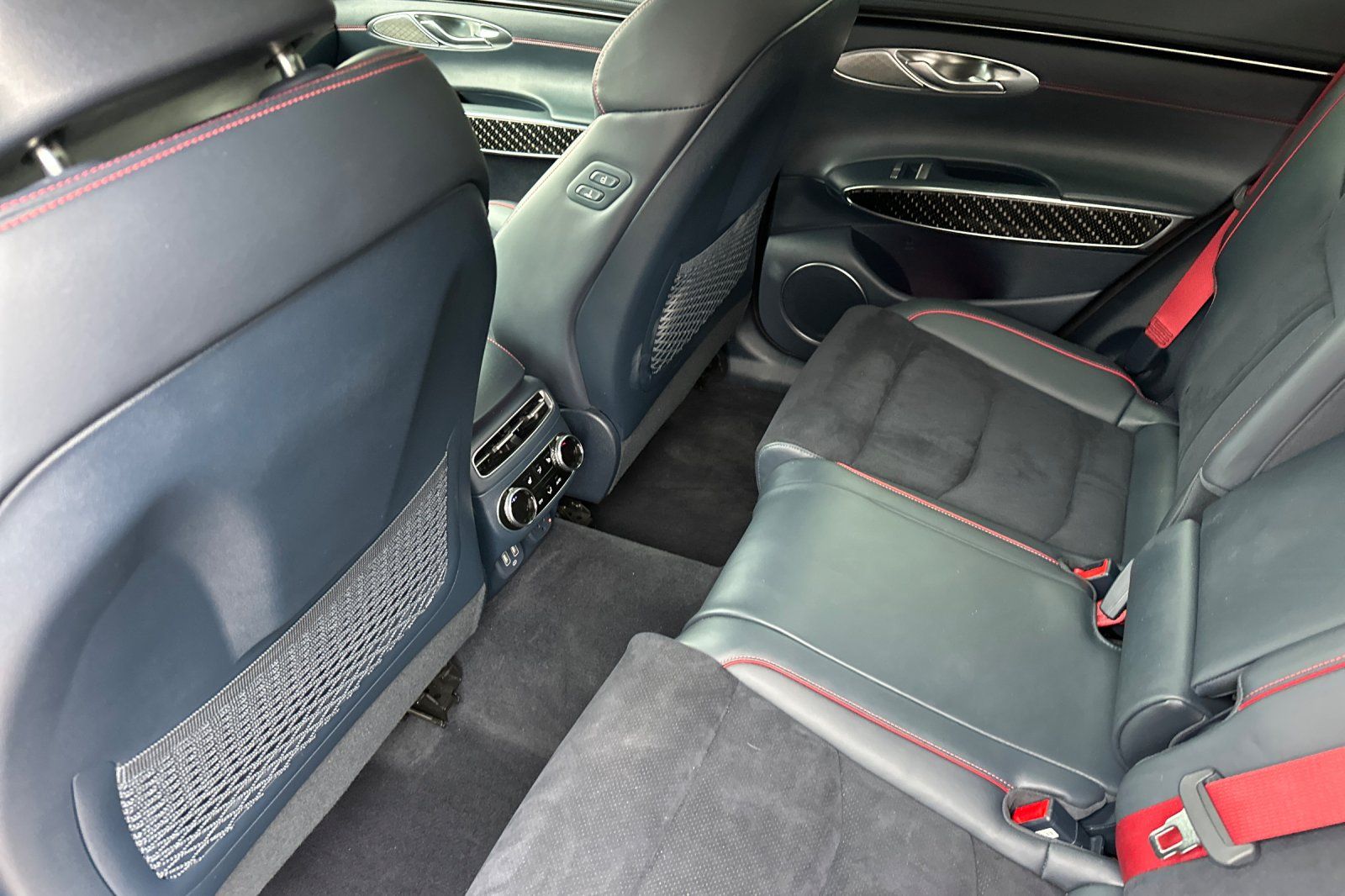2022 GENESIS GV70 Sport - Photo 15