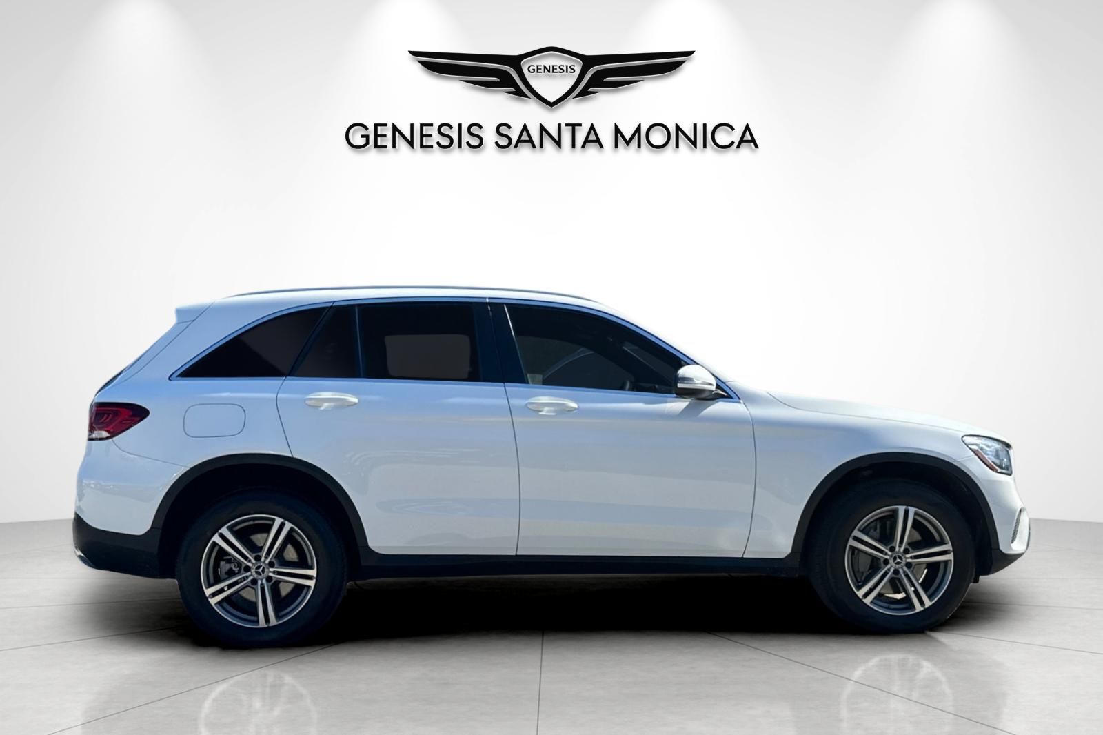 2020 Mercedes-Benz GLC 300 photo 2