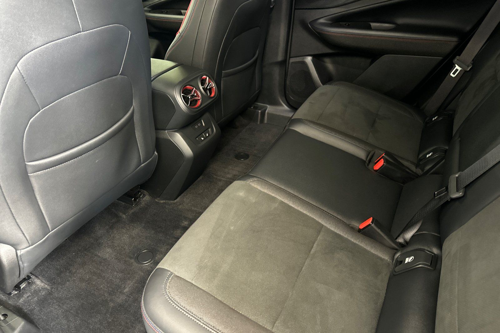 2024 Chevrolet Blazer EV RS - Photo 14