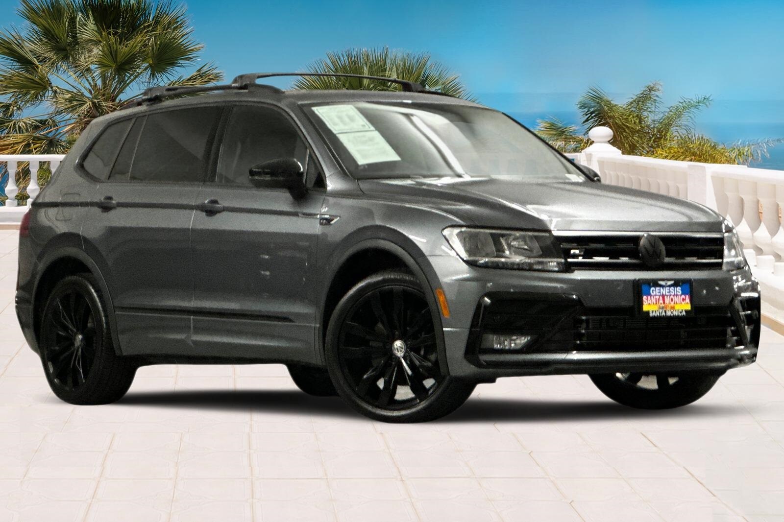 2020 Volkswagen Tiguan SE R-Line Black photo 2