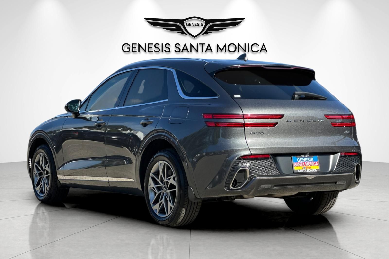 2023 Genesis GV70 2.5T photo 3