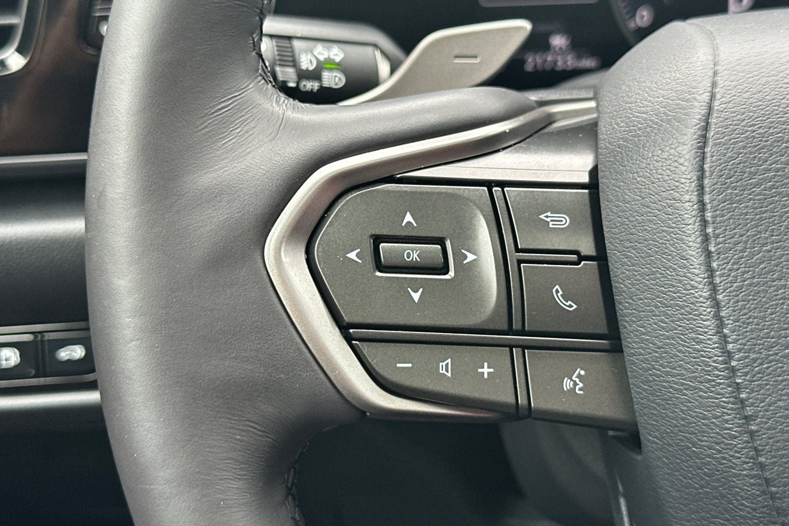 2024 Lexus NX 250 - Photo 29