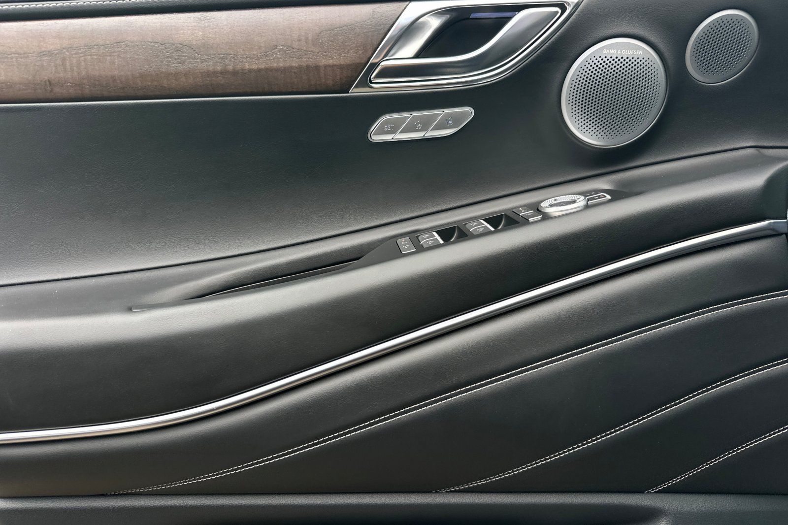 2026 GENESIS GV80 Prestige - Photo 14