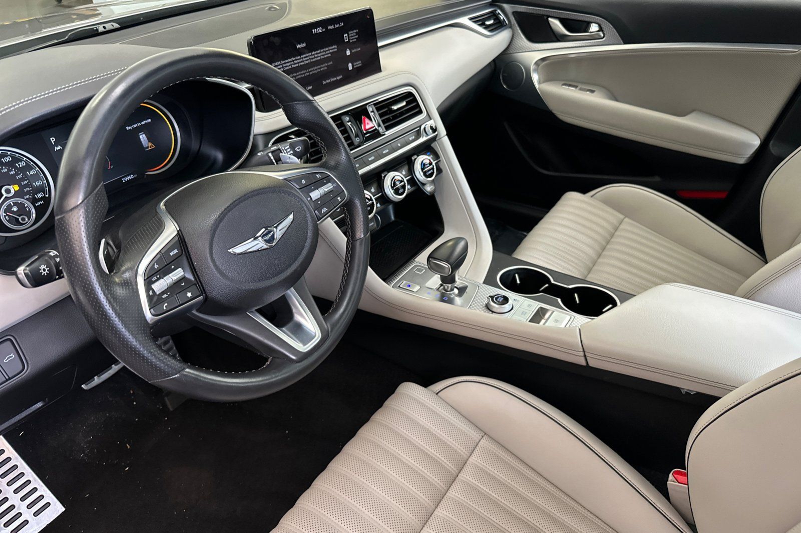 2023 GENESIS G70 Standard - Photo 13
