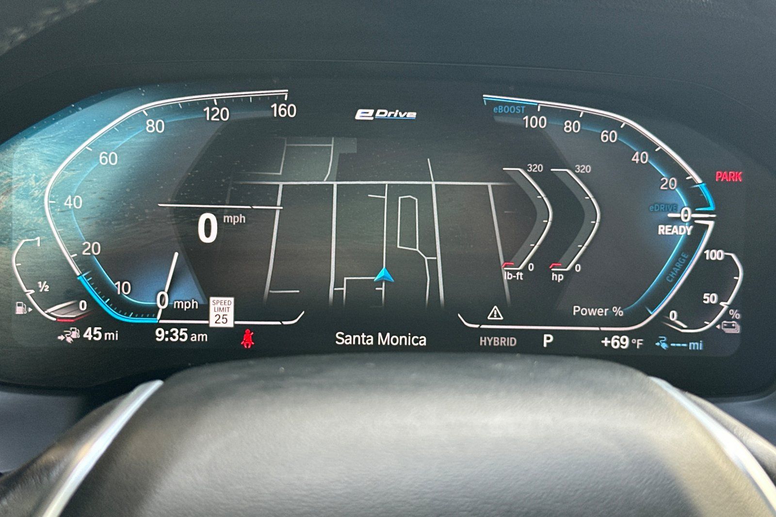 2021 BMW 3 Series 330e - Photo 30