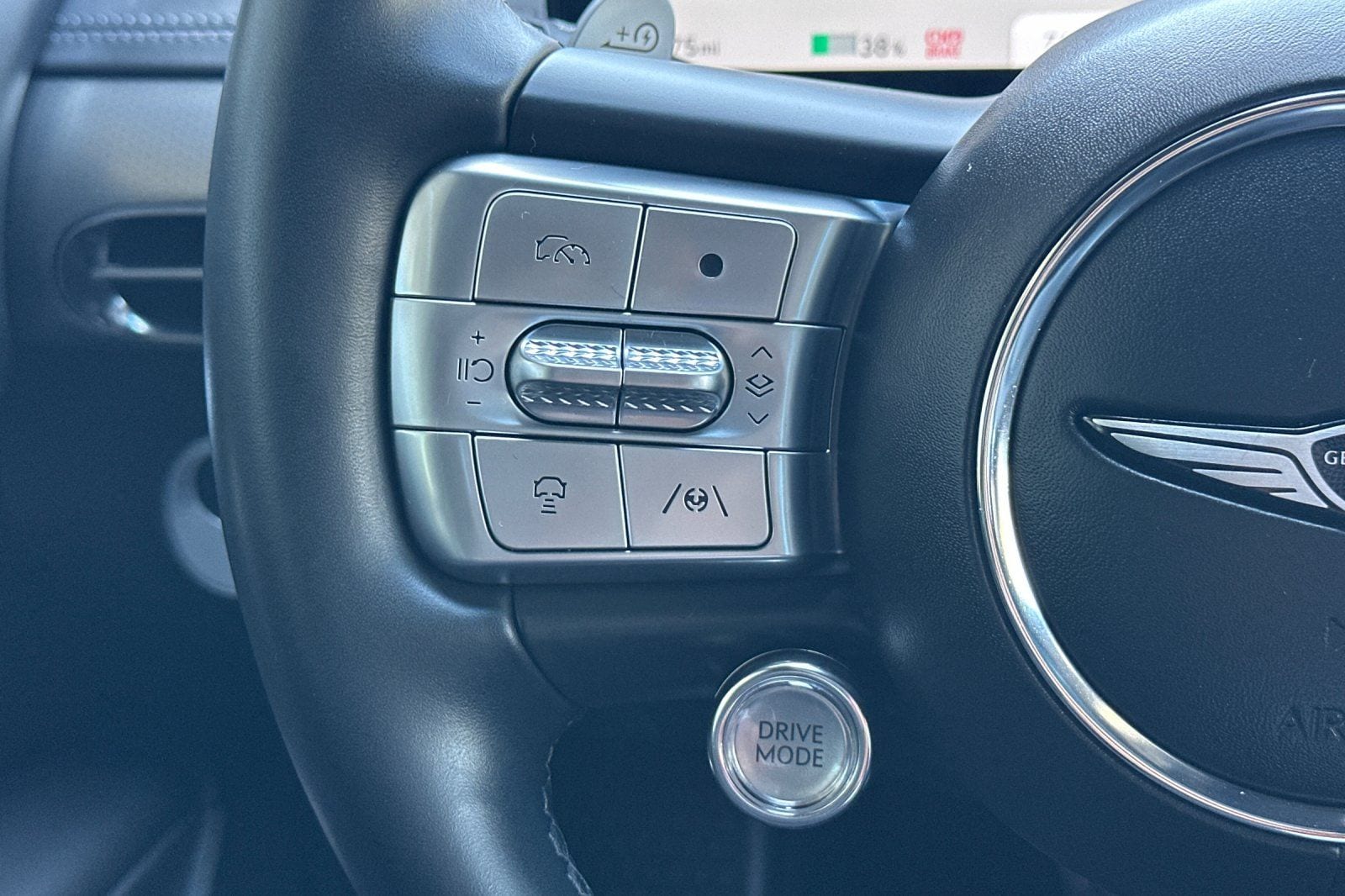 2023 GENESIS GV60 Advanced - Photo 31