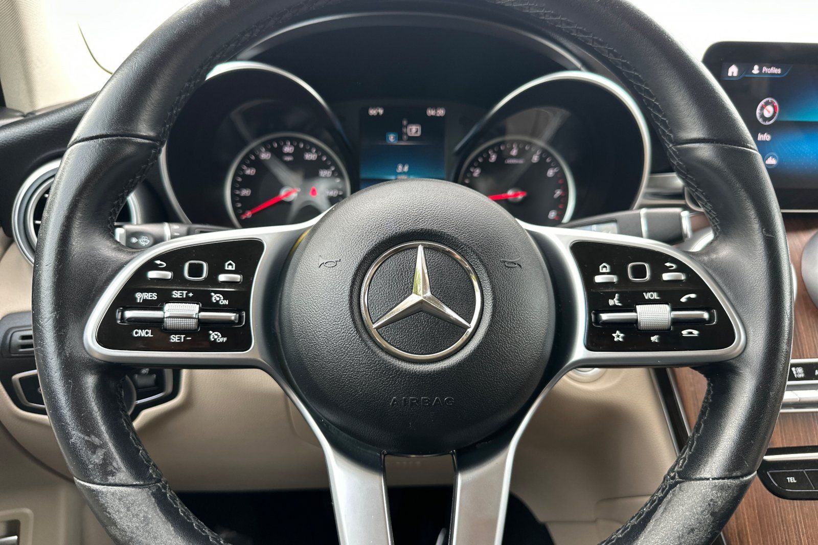 2021 Mercedes-Benz GLC GLC300 - Photo 27