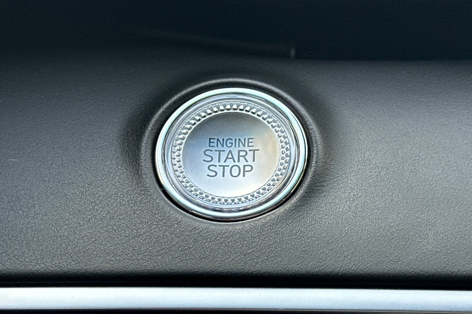 2023 GENESIS GV70 Standard - Photo 28