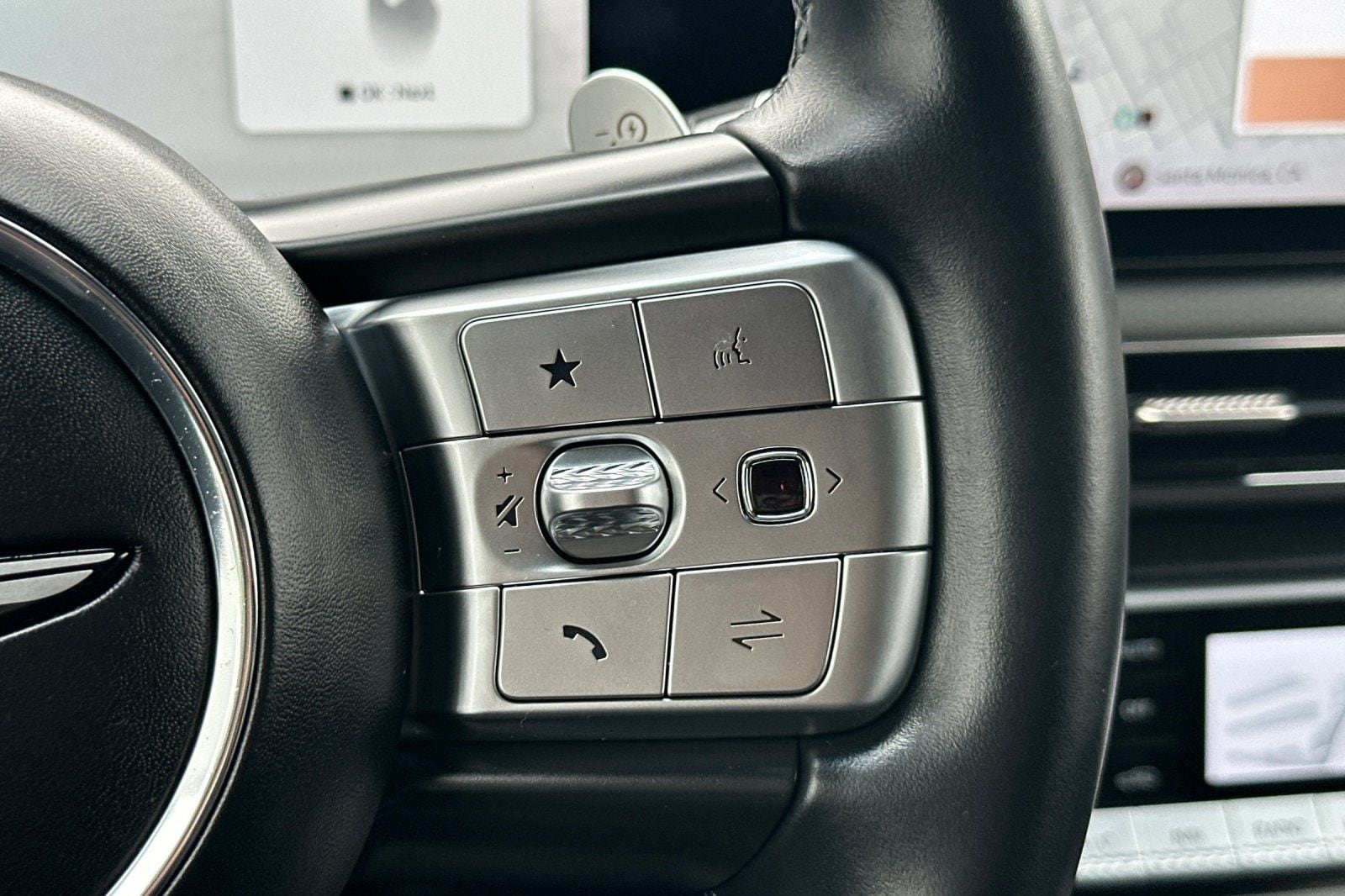 2023 GENESIS GV60 Advanced - Photo 31