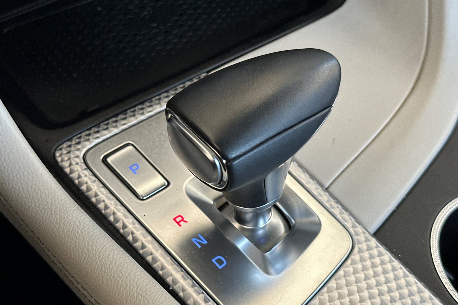 2023 GENESIS G70 Standard - Photo 26