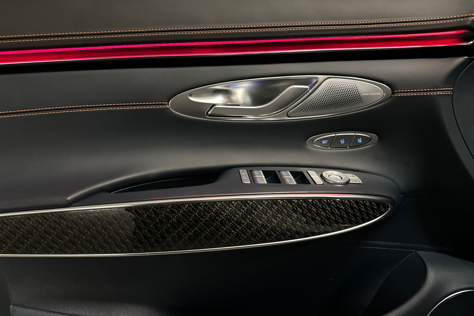 2026 GENESIS GV70 Sport Prestige - Photo 14