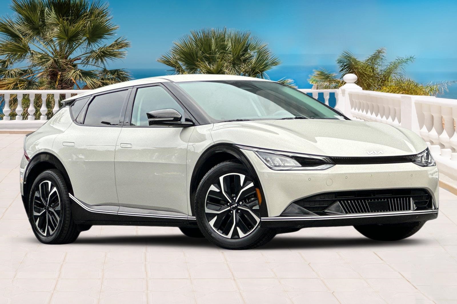 Used 2022 Kia Ev6 Wind with VIN KNDC34LA0N5069135 for sale in Santa Monica, CA