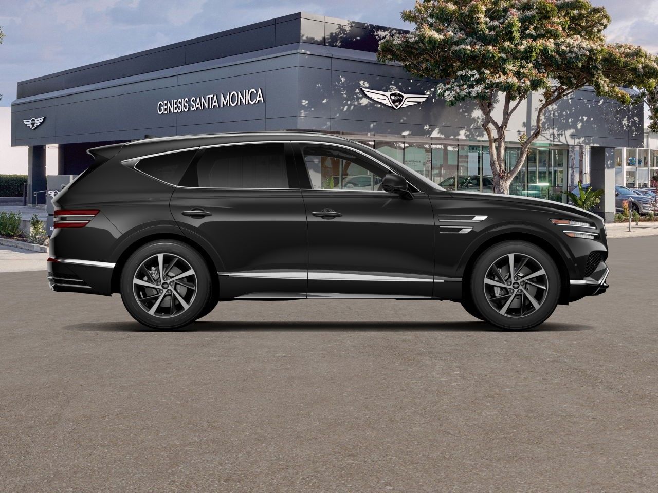 View vehicle photo 4