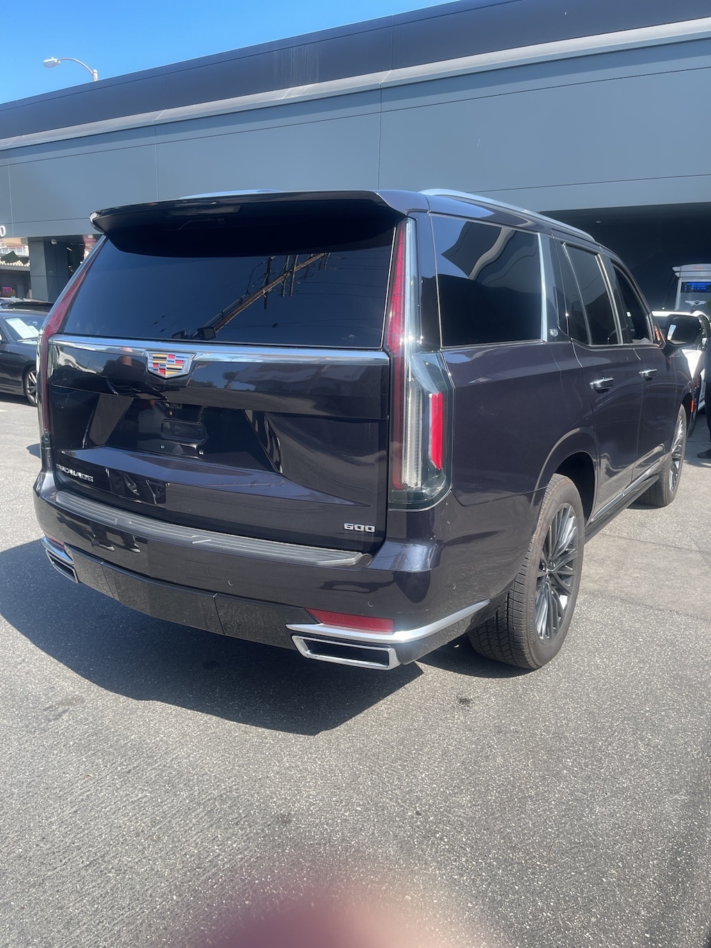 2022 Cadillac Escalade Premium Luxury photo 3