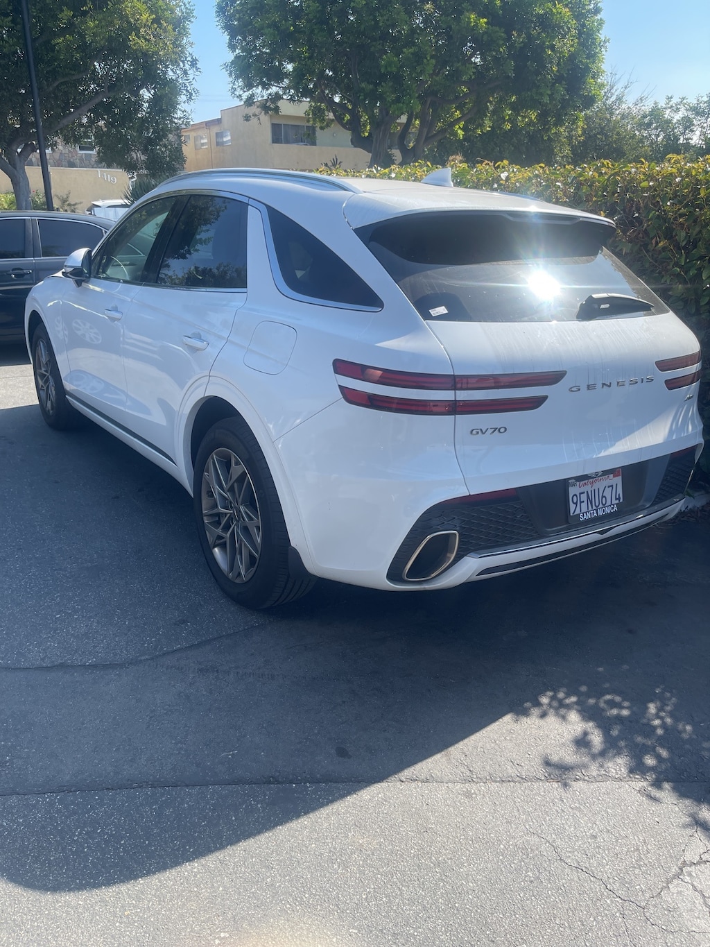 2023 Genesis GV70 2.5T Select photo 4