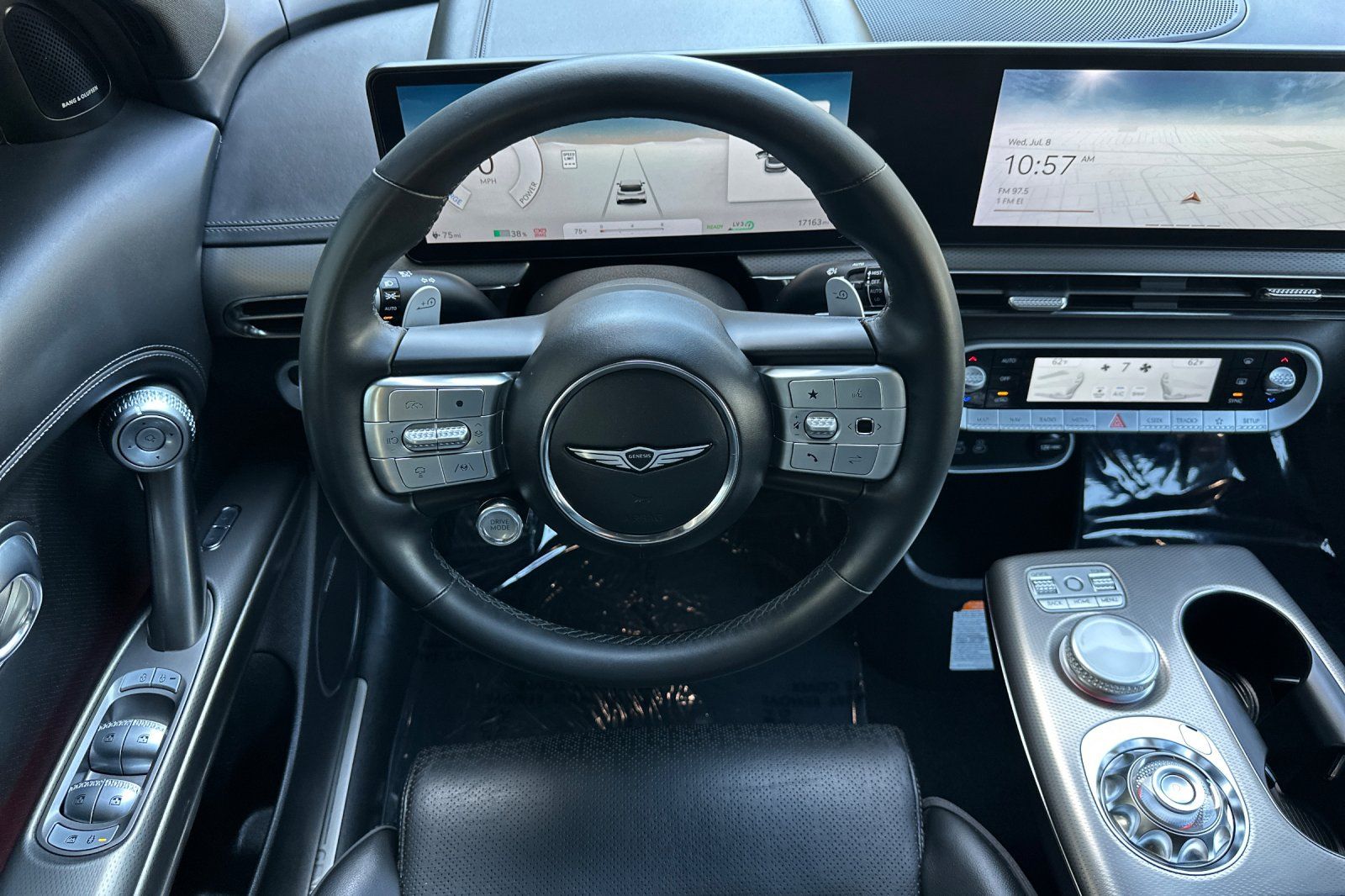 2023 GENESIS GV60 Advanced - Photo 17