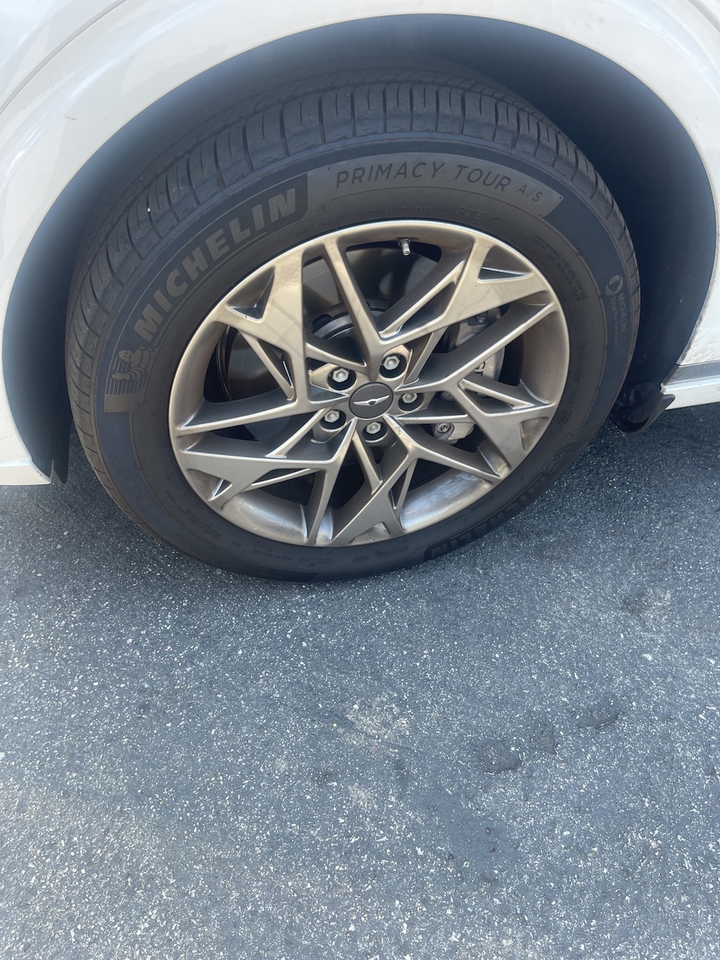 2023 Genesis GV70 2.5T Select photo 2