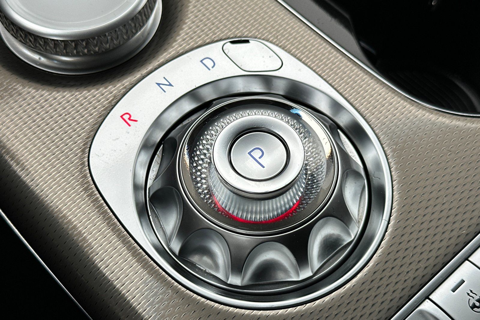 2023 GENESIS GV60 Advanced - Photo 27