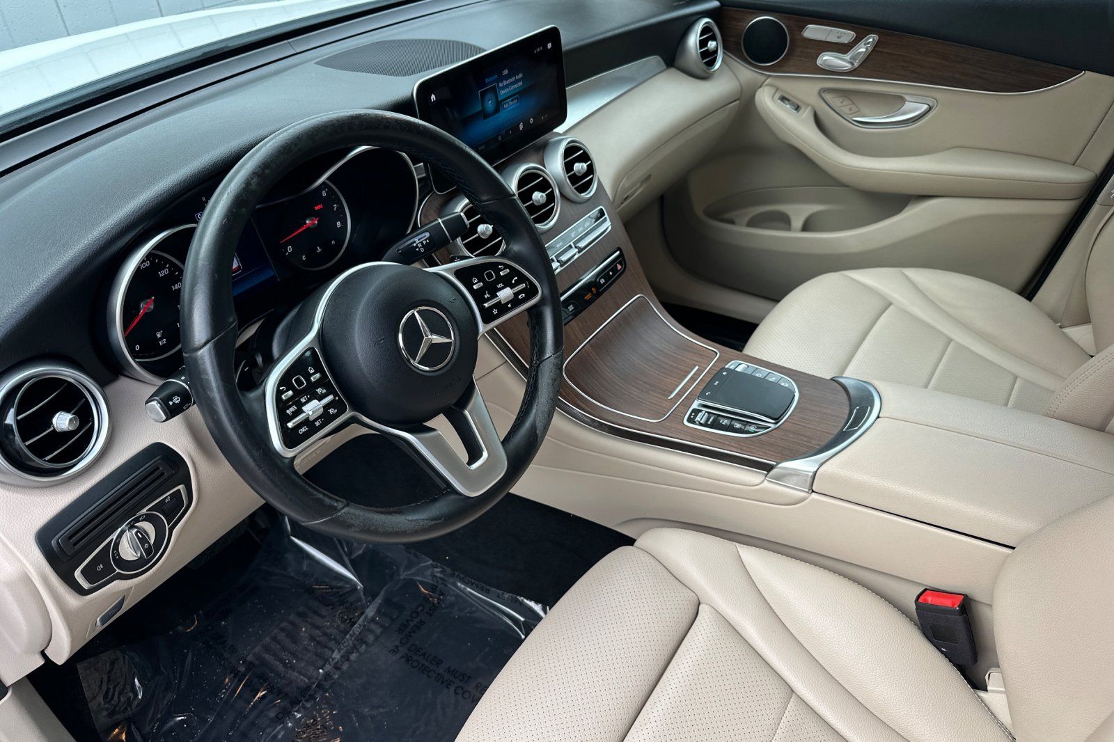 2021 Mercedes-Benz GLC GLC300 - Photo 11