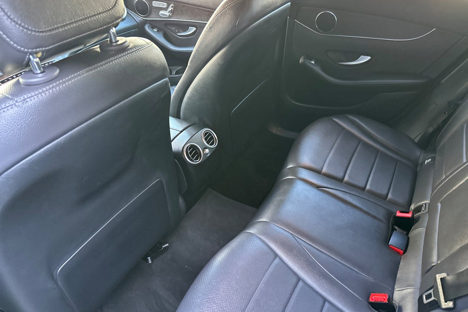 2020 Mercedes-Benz GLC GLC300 - Photo 14
